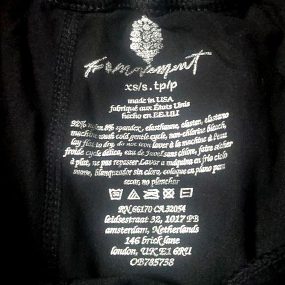 Free People Good Karma Flare Legging NWOT XS/S Black - Picture 6 of 6